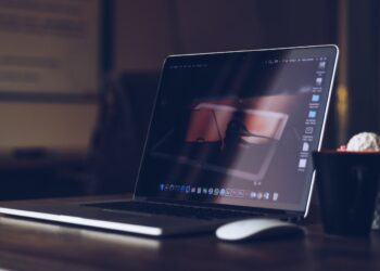 Najlepsze narzędzia do pracy zdalnej - porównanie popularnych aplikacji do wideokonferencji i programów do zarządzania projektami. - Twój Komputer narzedzia pracy